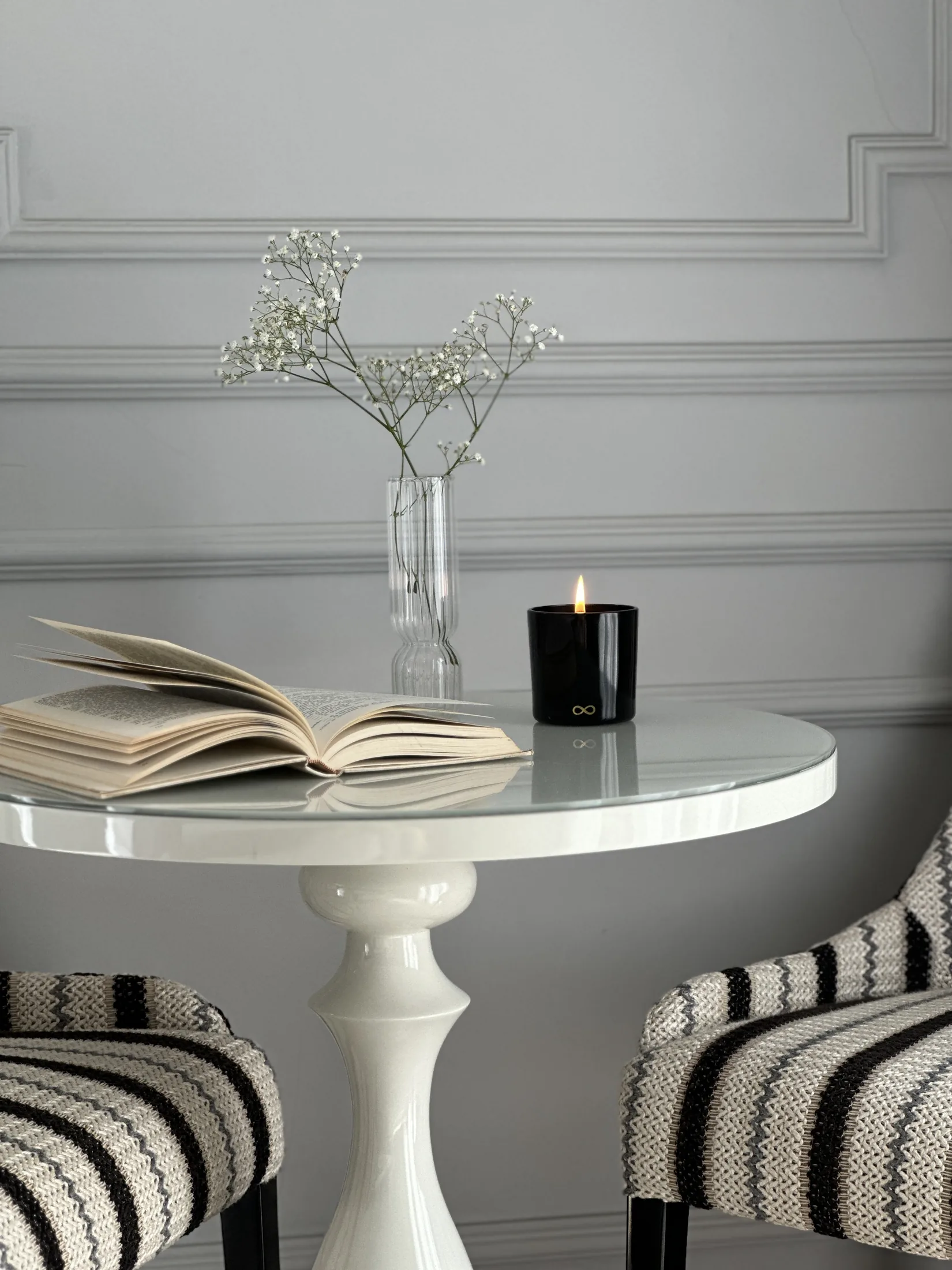 Voyde Wellbeing candle in a quiet ritual