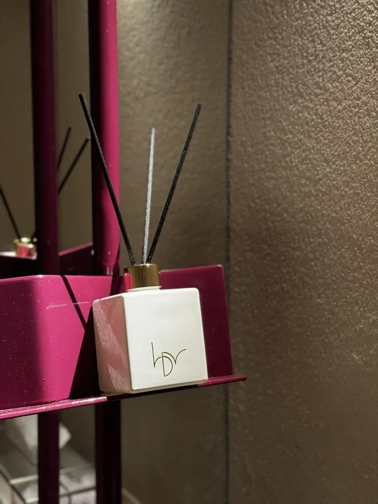Voyde Signature Scenting diffuser